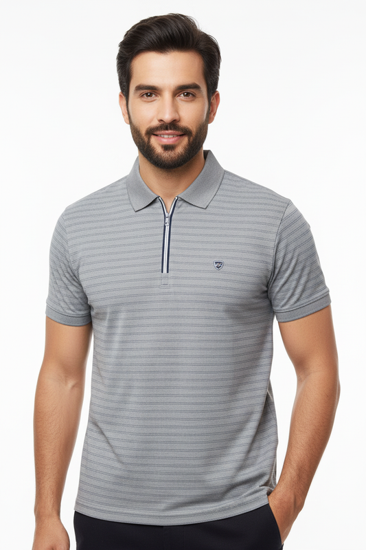 Grey Zip Polo – Model