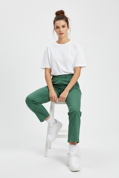 Sitting pose - waist belt visible