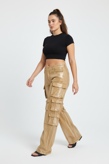 Walking pose - Gold cargo pants